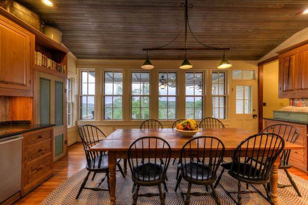 Farmhouse Kitchen in New Braunfels