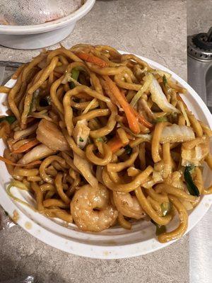 Heaps of delicious shrimp lo mein- this is the small!