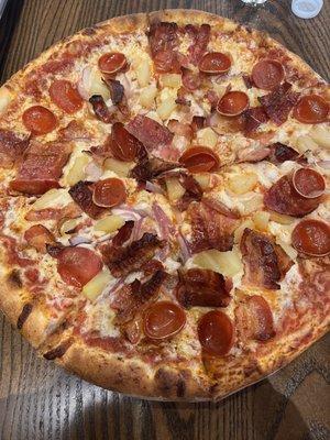 Hawaiian Bacon w/Pepperoni Pizza