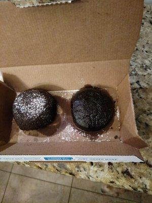 Got my lava cakes like this!