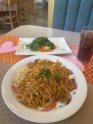 Pad Thai beef and seaweed salad.