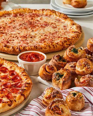 Pizza and Vocelli Rolls