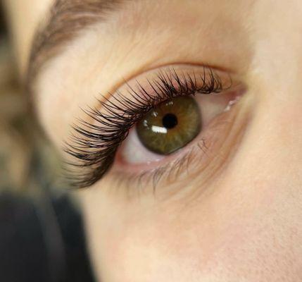 BeautyX classic lash extensions