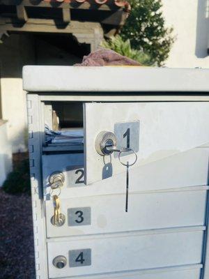 Mailbox locks