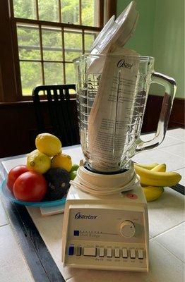 Another deal: New/almost-new Oster blender for $3!!