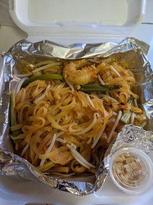 Pad Thai with srimp