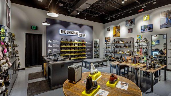 Dr. Martens Dadeland