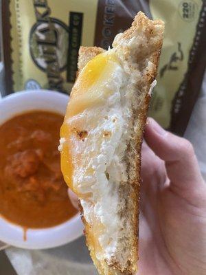 Grilled cheese & tomato soup