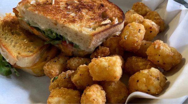 Grilled cheese sandwich with tater tots