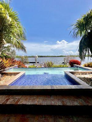 Plantation Key Colony, bay side