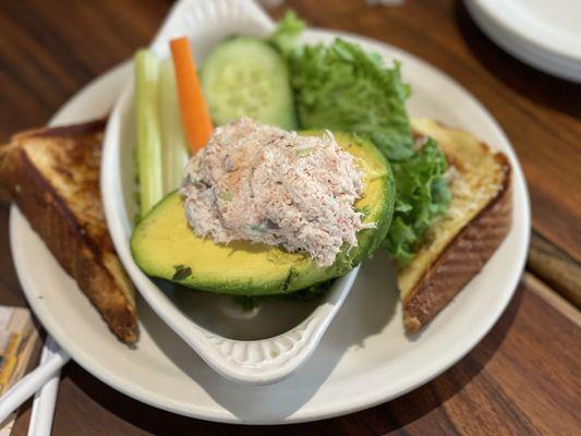 Crab stuffed avocado  Ammmmmaaaaaazzzziiiinnnnggg!!