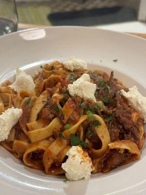 Braised short rib bolognese w/ ricotta