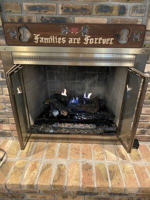 Pleasant Hearth Vent-free gas log set