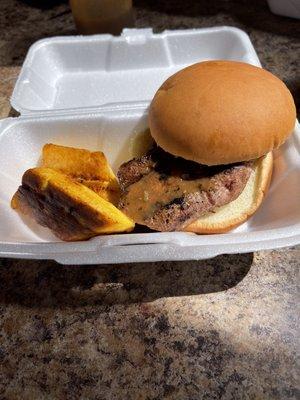 Jerk Pork chop slider W/plantains