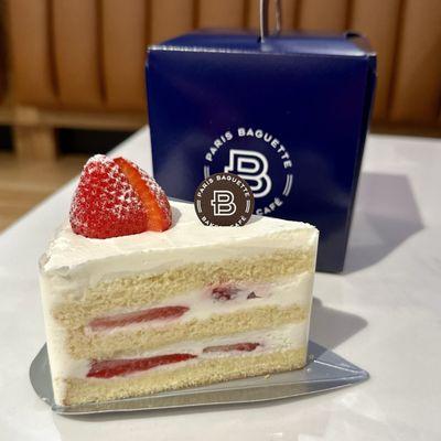 Strawberry Soft Cream Cake Slice