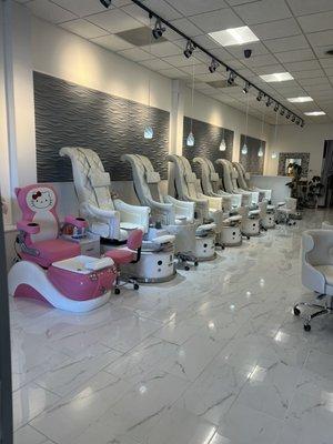 Our pedicure chairs super Comfortable