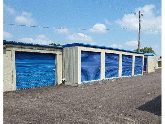 Office - Storage Express at 305 W County Line Rd, Edinburgh, IN 46124