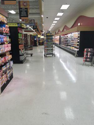 Price Chopper Catskill NY. Older store, fairly clean, not the best.