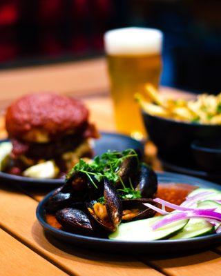 Joe's Mussels, Southern Slaw Burger, and House Fries at The Arbor