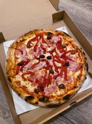 Jamorron pizza (22$) (3/5)