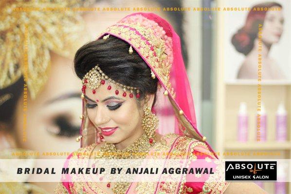 Get best makeup salon server for your wedding,  engagement and special party.