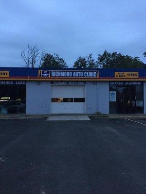 This image shows the home office of Richmond Auto Clinic Repair Shop.