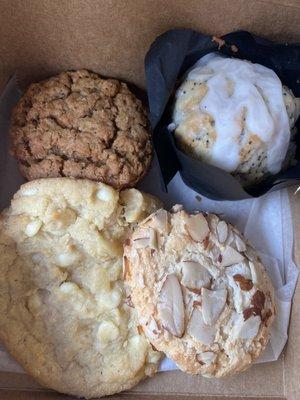 almond macaroon, white chocolate macadamia cookie, lemon poppy seed muffin & oatmeal whoopie pie :)