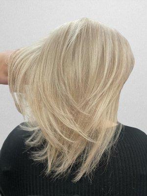 Champagne blonde