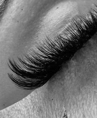 Volume lashes