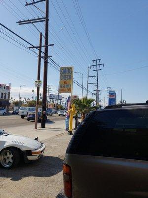 Came to get a smog check for my 01 Denali. No hassle at all! Fast and simple. Thank you,  Oswaldo!