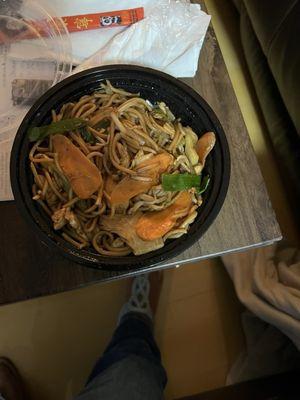 Lo mein chicken