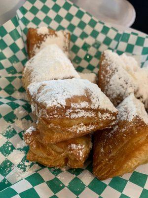 Super fresh hot and delicious beignets