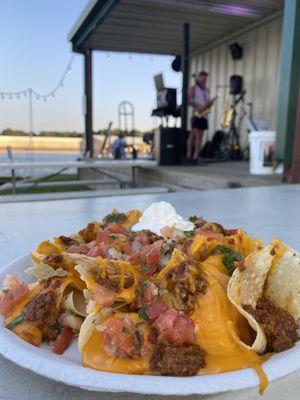 The nachos and the saxophone player