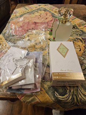 Perfume I ordered (Zeste de Rose by Rosine) and samples