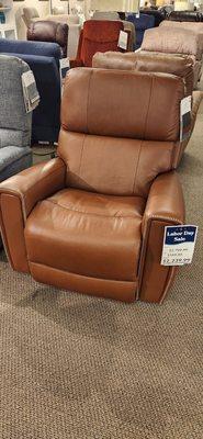 Apollo recliner in brown leather