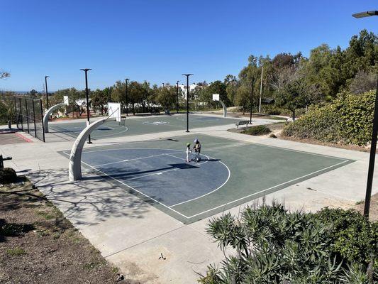 Basketball: 1 full court and a 1/2 court