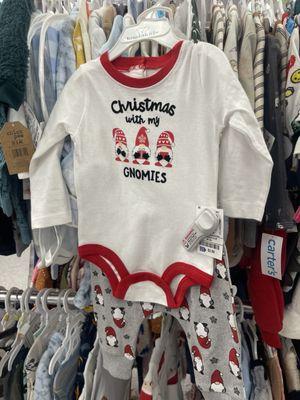 Baby's Christmas clothes