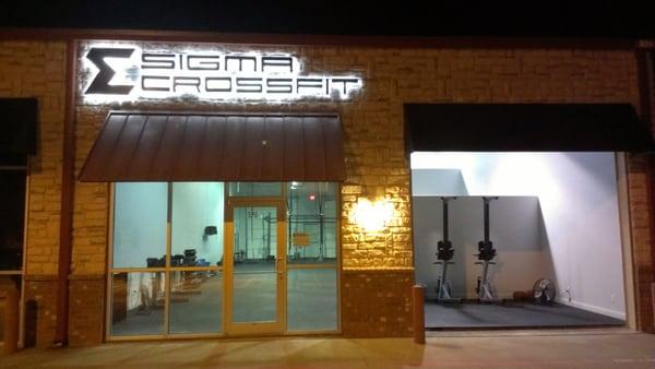 Sigma CrossFit storefront