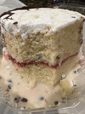 MOLD FOUND IN CAKE!!