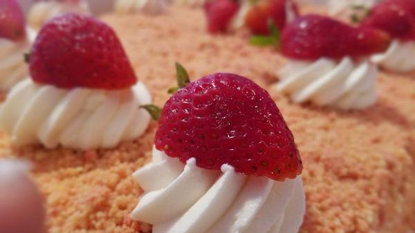 Strawberry Crunch Sheet Cake