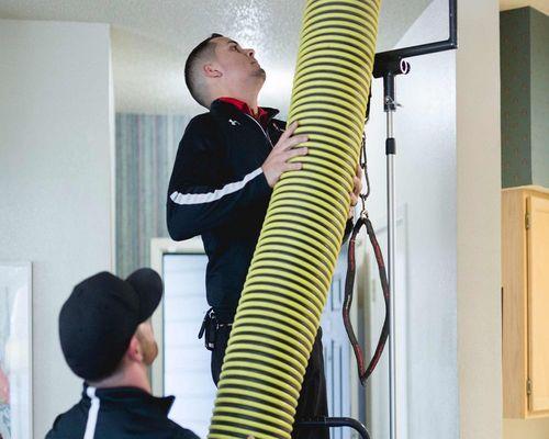 Air duct cleaning maintenance reduces your indoor air pollution that causes you from allergies