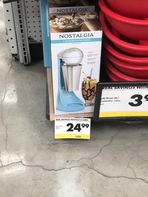 Nostalgia milk shake maker