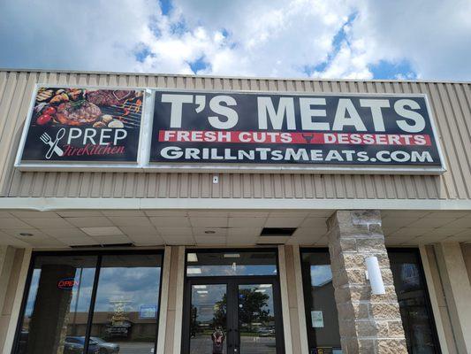 An amazing hidden gem. Most amazing meats you can find. Offers meal prep service.