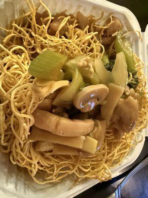 Chicken crispy Hong Kong style noodles