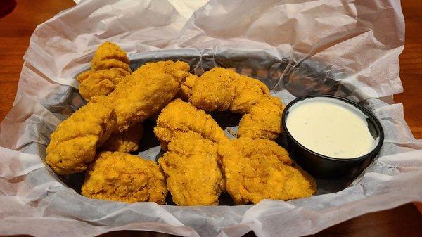 Tasteless boneless wings caked in batter