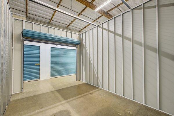 Secure indoor self storage units in Sacramento.