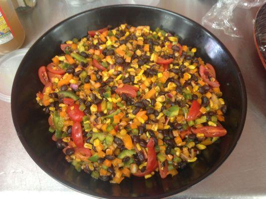 Our mango and black bean salad with refreshing and healthy antioxidants