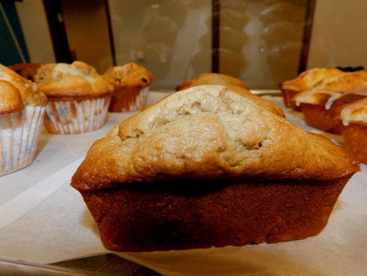 Fresh baked banaan bread