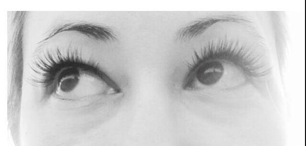 Volume lashes done by Hannah !!