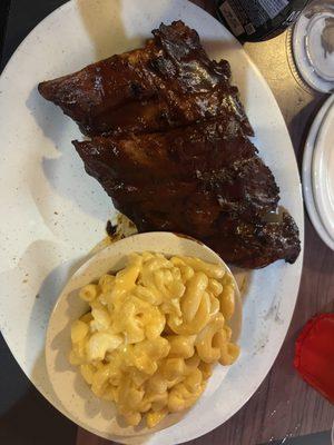 Ribs and Mac n Cheese